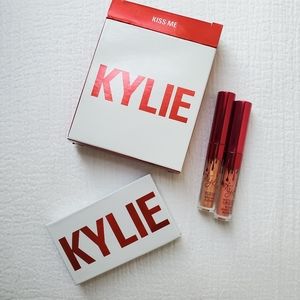 Kylie Cosmetics -Mini lip and shadow set
